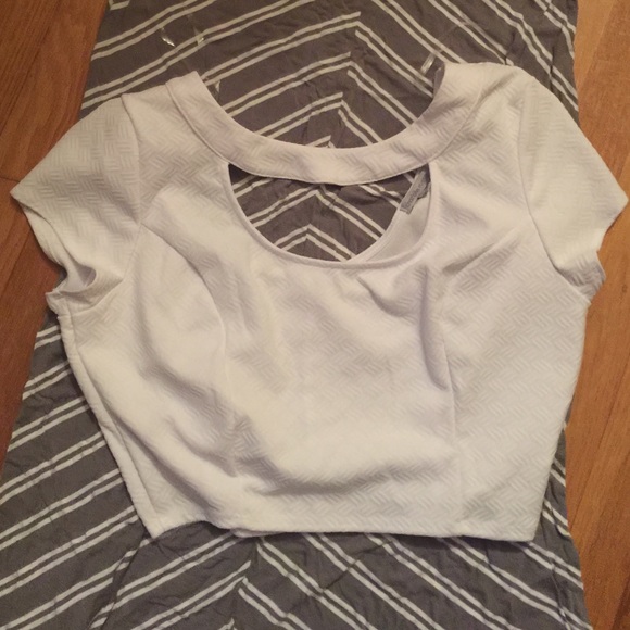 Super cute maxi skirt and 2 crop tops bundle! - Picture 2 of 4