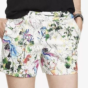 ️SOLD !!!🔴express shorts sz 12 floral printed
