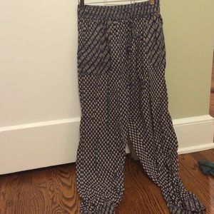 Patterned blue and cremeish baloon pants