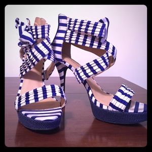 Size 11 stilettos blue/white stripes