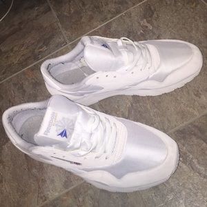 Men's Reebok shoes