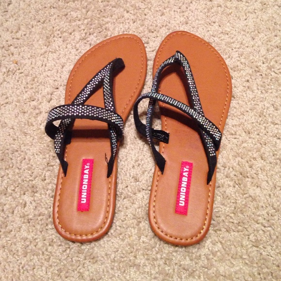 Unionbay sandals