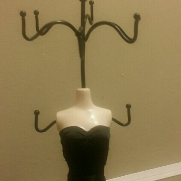 Jewelry holder
