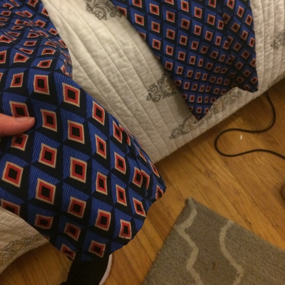 Bright blue jumpsuit - backless - Picture 3 of 4