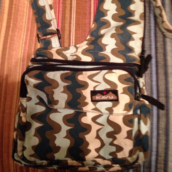 Awesome Kavu bag