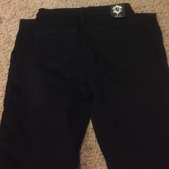 💒 DONATED 💒 - Picture 2 of 2