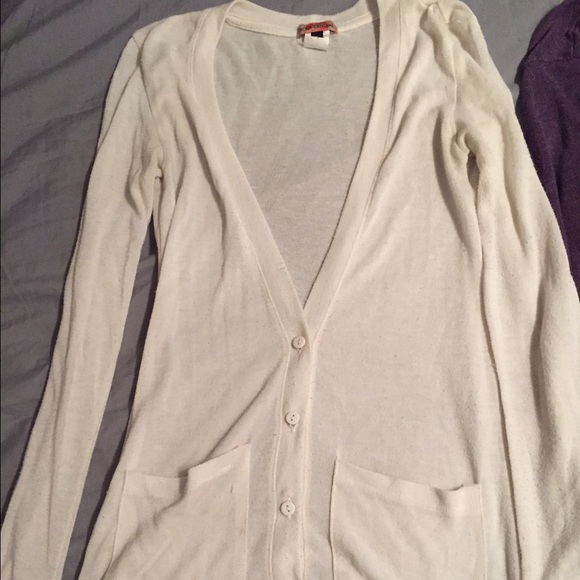 Cardigan bundle - Picture 3 of 3