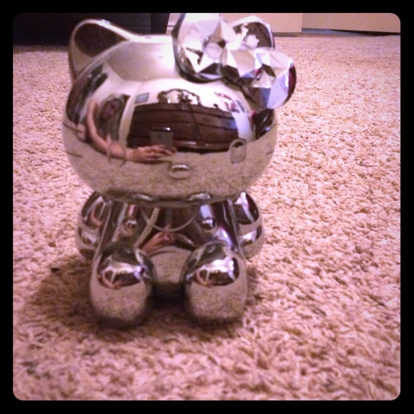 Hello Kitty Accessories - Hello kitty brush holder