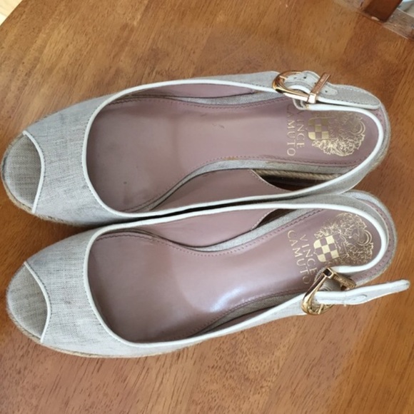 Vince Camuto wedge sz 7.5