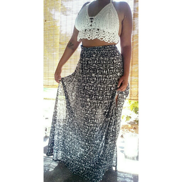 -SOLD- Flirty boho top - Picture 3 of 3