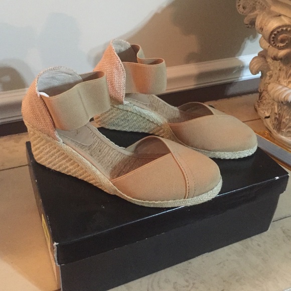 Lauren Ralph Lauren wedges