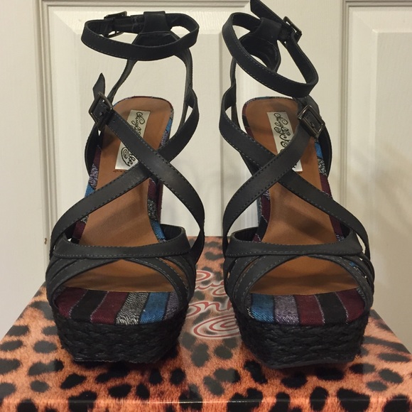 Multi-Color "Aztec" Platform Sandal - Picture 3 of 4