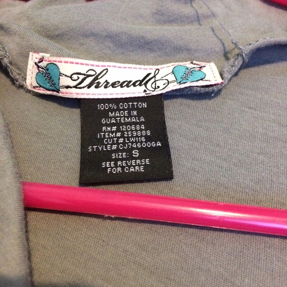 Too - Picture 2 of 3