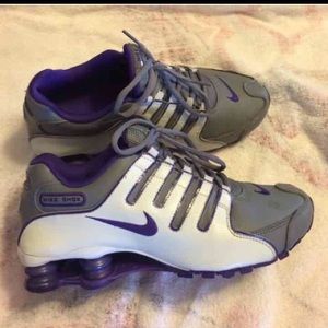 Nike shox women's size 7.5