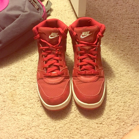 Nike hi top size 10