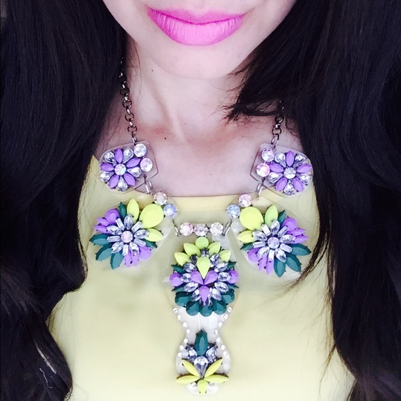 Multicolored Pendant Statement Necklace