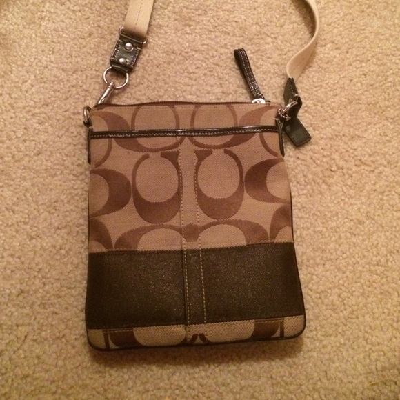 Coach Handbags - Coach crossbody bag