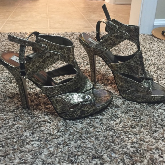 Steve Madden - Size 7