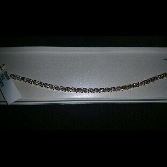 18k gold plated with diamond accent tennis bracele - Picture 2 of 2
