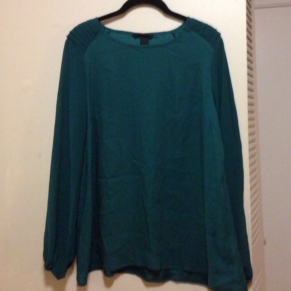 Teal long-sleeved top from H&M