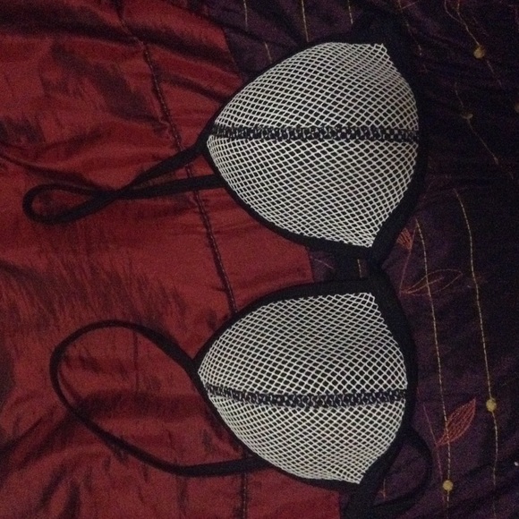 Triangle dupe bikini top