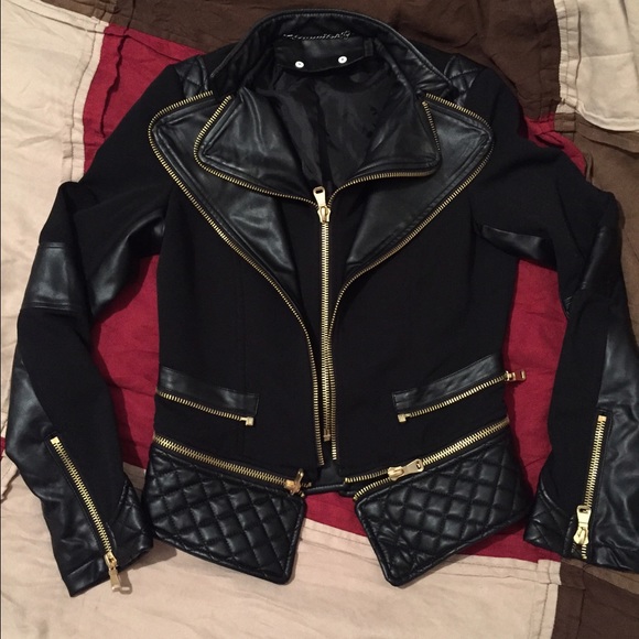 Raisin Jackets & Blazers - Women's black quilted jacket by Raisin