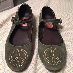 Lucky Brand green suede "peace" ballet flats