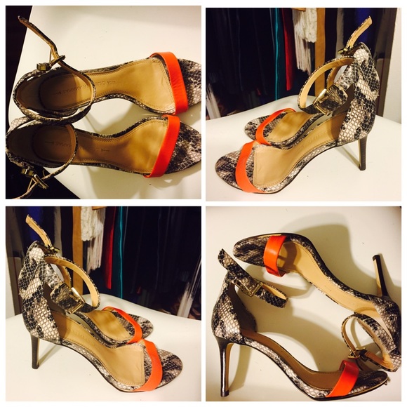 Banana Republic Heel