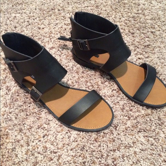 Black sandals - never worn!