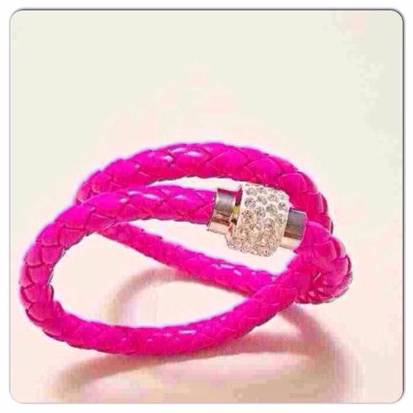🎉HOST PICK🎉💞SALE💞 Bling bracelet - Picture 3 of 5