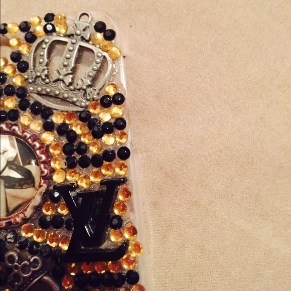 *iPhone 5/5s Case "Bling" Bundle!* - Picture 4 of 4