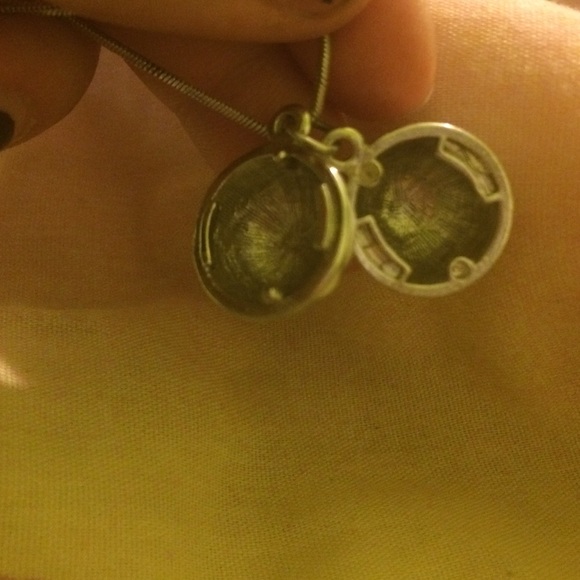 volleyball locket choker - Picture 2 of 2
