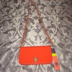 Authentic orange Tory Burch crossbody