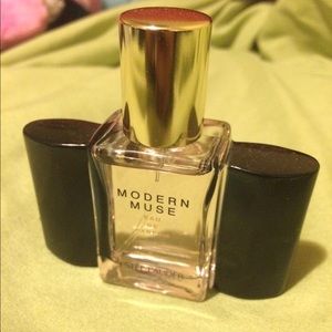 ESTÉE LAUDER PERFUME (Modern Muse)