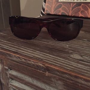 Burberry sunglasses authentic!