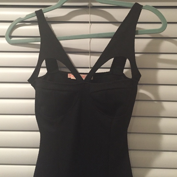 ASOS Dresses & Skirts - Sexy little black dress