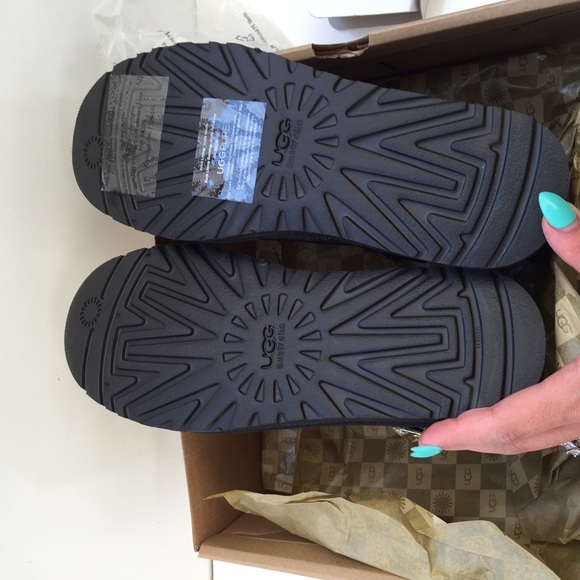 Ugg authentic sting bling Swarovski boots Sz 11 - Picture 3 of 4