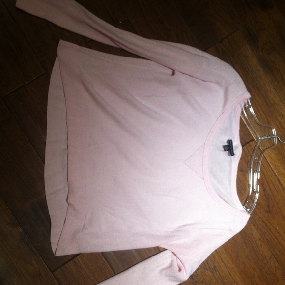 Light pink American Eagle sweater