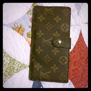 Louis Vuitton Wallet. 7L x 4H with Gold Tone