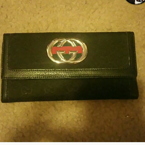 Gucci wallet