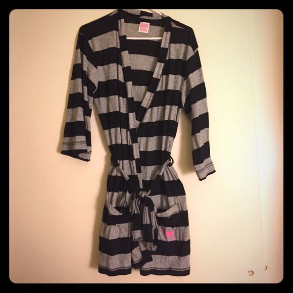 VS PINK black and gray striped robe
