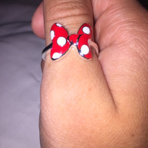 Minnie Mouse Ring