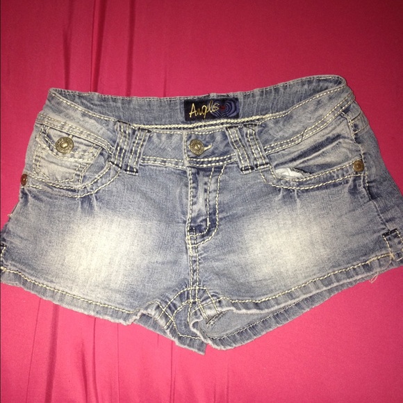 Shorts - Picture 1 of 2