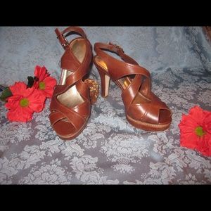ANTONIO MELANI Brown Heels