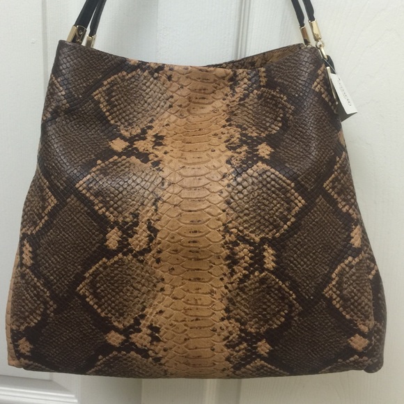 Authentic coach purse - Picture 2 of 4