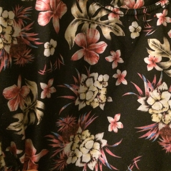 Floral neff shirt - Picture 2 of 3