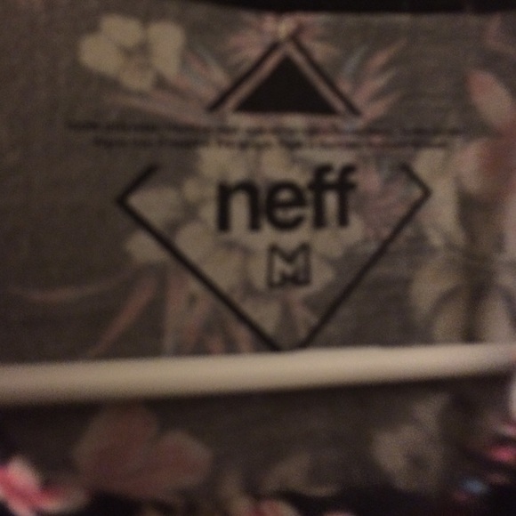 Floral neff shirt - Picture 3 of 3