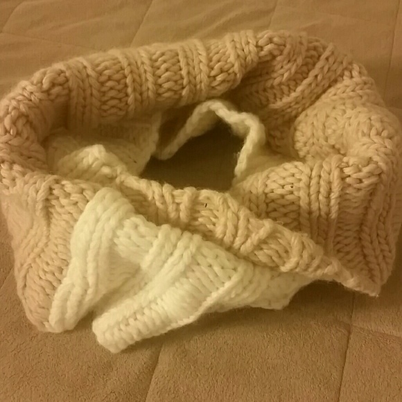 Infinity scarf