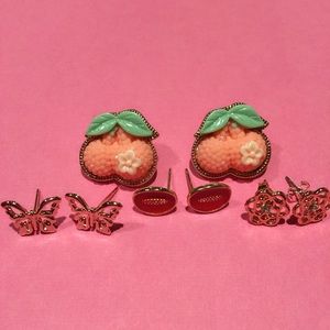 Bundles 4 pair earrings