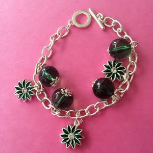 Green bead fashion bracelets